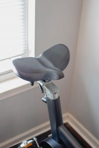 EExtra wide padded replacement cycling seat